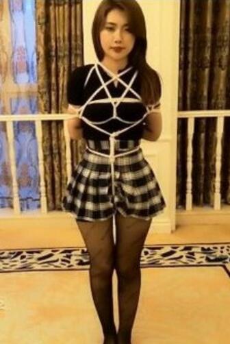 随心原创 云熙JK服 一脸春情的黑丝小姐姐