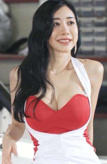 Model Lee SeulBi 李雪莉赛车服造型太绝了！ 汗腺爆发直拍引爆夏日