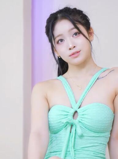 泳装女神Yuki比基尼写真直拍！让人心跳加速的惊艳瞬间全记录
